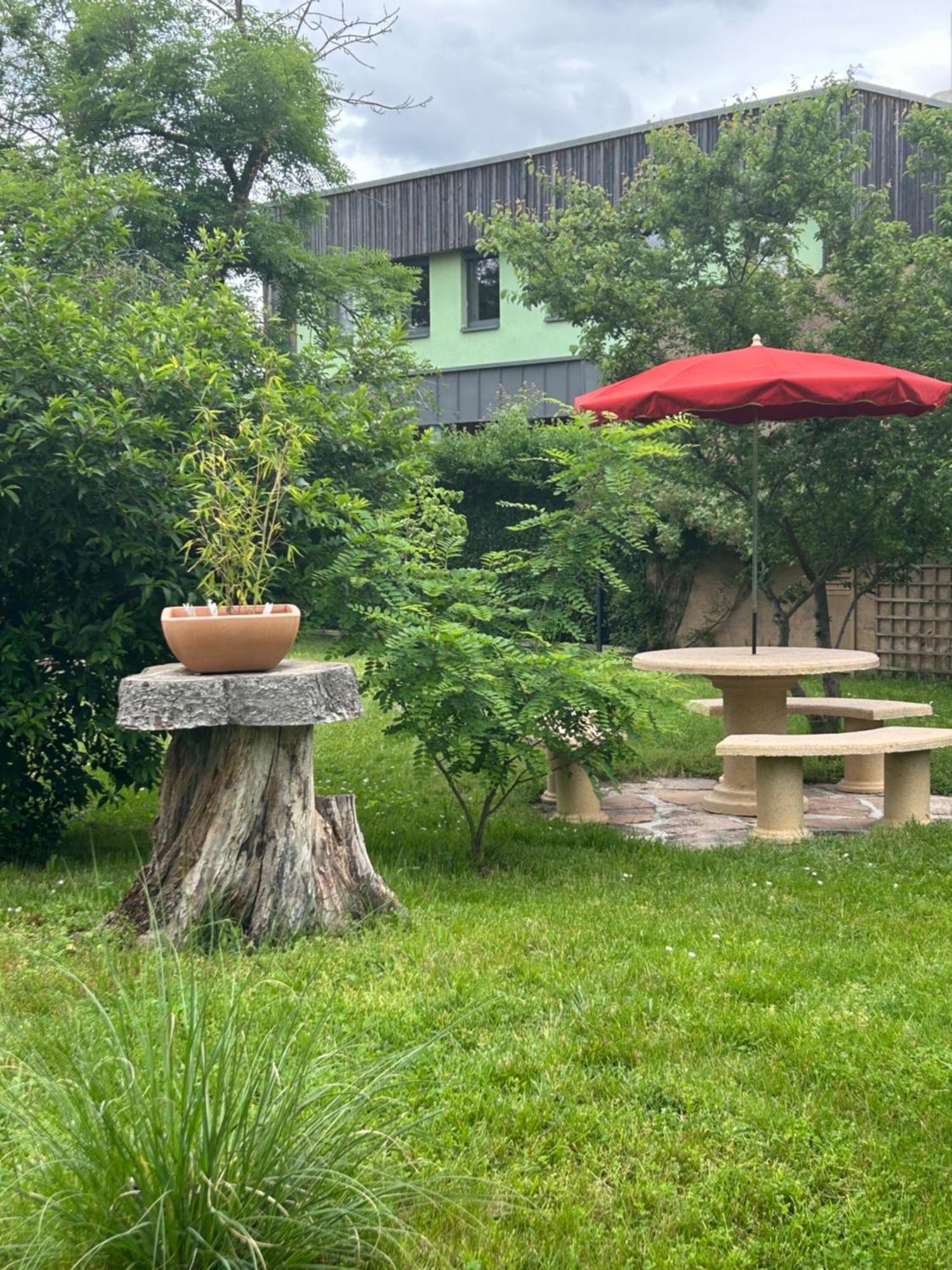 R Bnb Ouest Молсайм Екстериор снимка